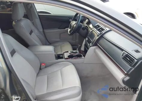 2014 Toyota Camry Xle z USA, uszkodzony, nr VIN 4T4BF1FKXER435356